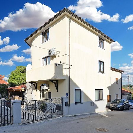 פומר Apartments Jadranka 1279 מראה חיצוני תמונה