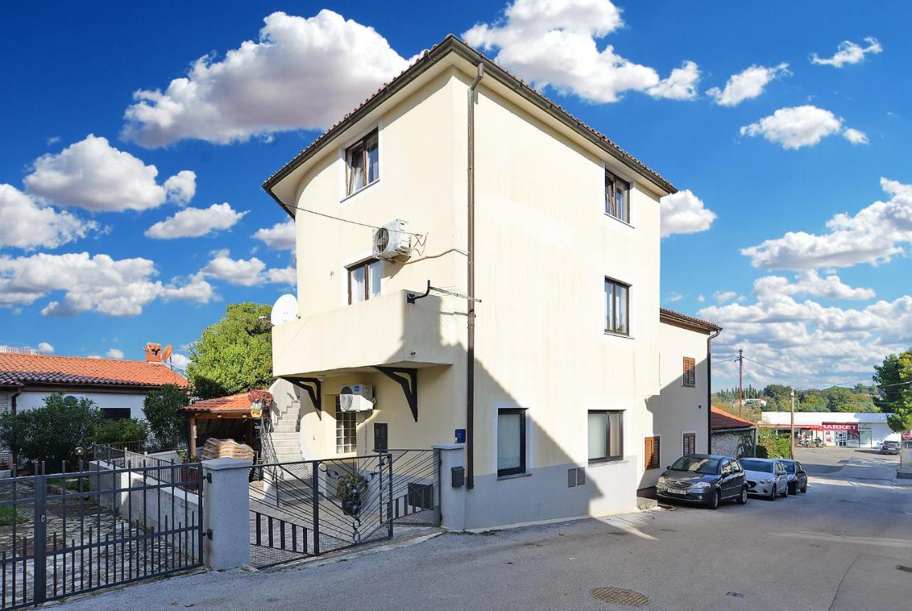 פומר Apartments Jadranka 1279 מראה חיצוני תמונה