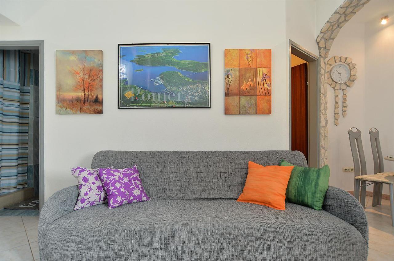 פומר Apartments Jadranka 1279 מראה חיצוני תמונה