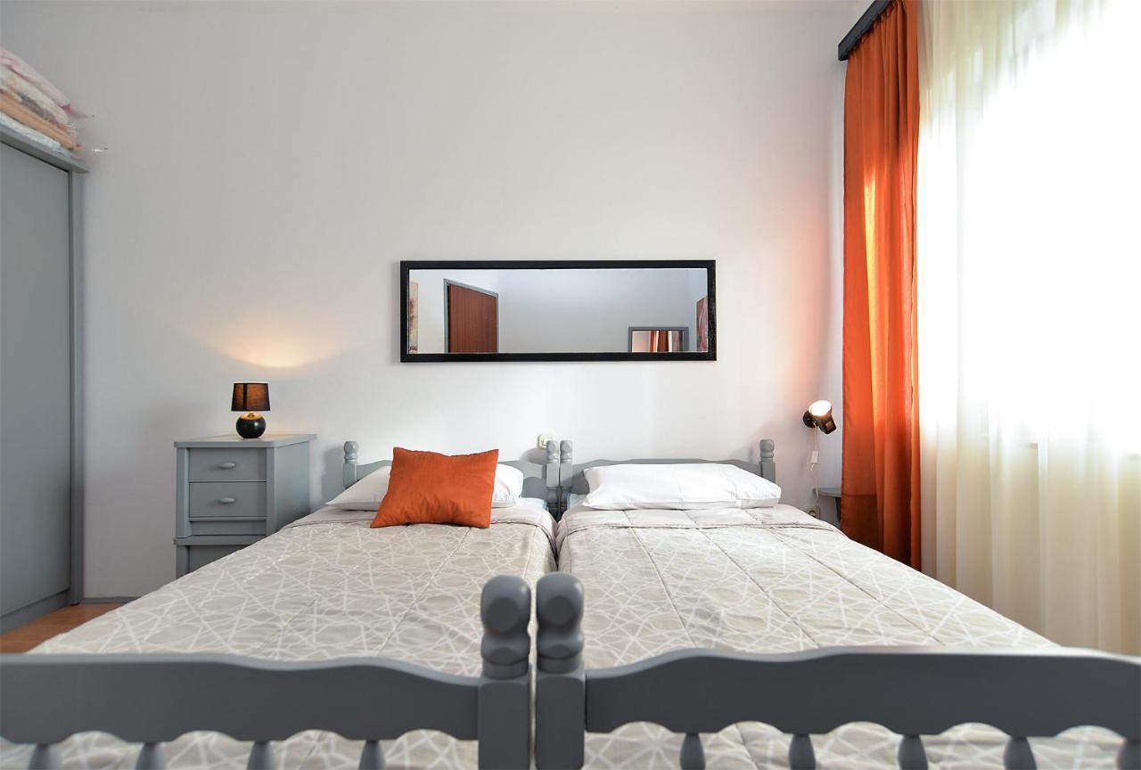 פומר Apartments Jadranka 1279 מראה חיצוני תמונה