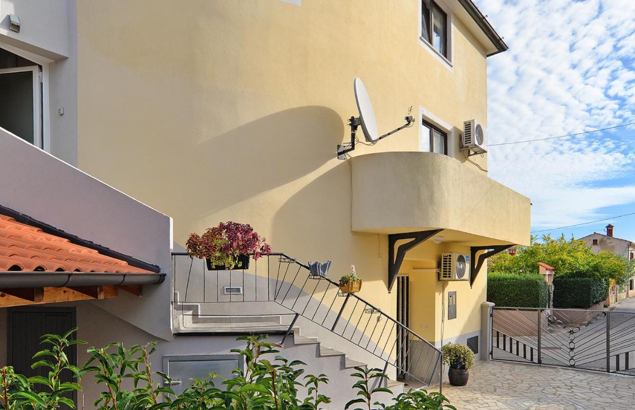 פומר Apartments Jadranka 1279 מראה חיצוני תמונה