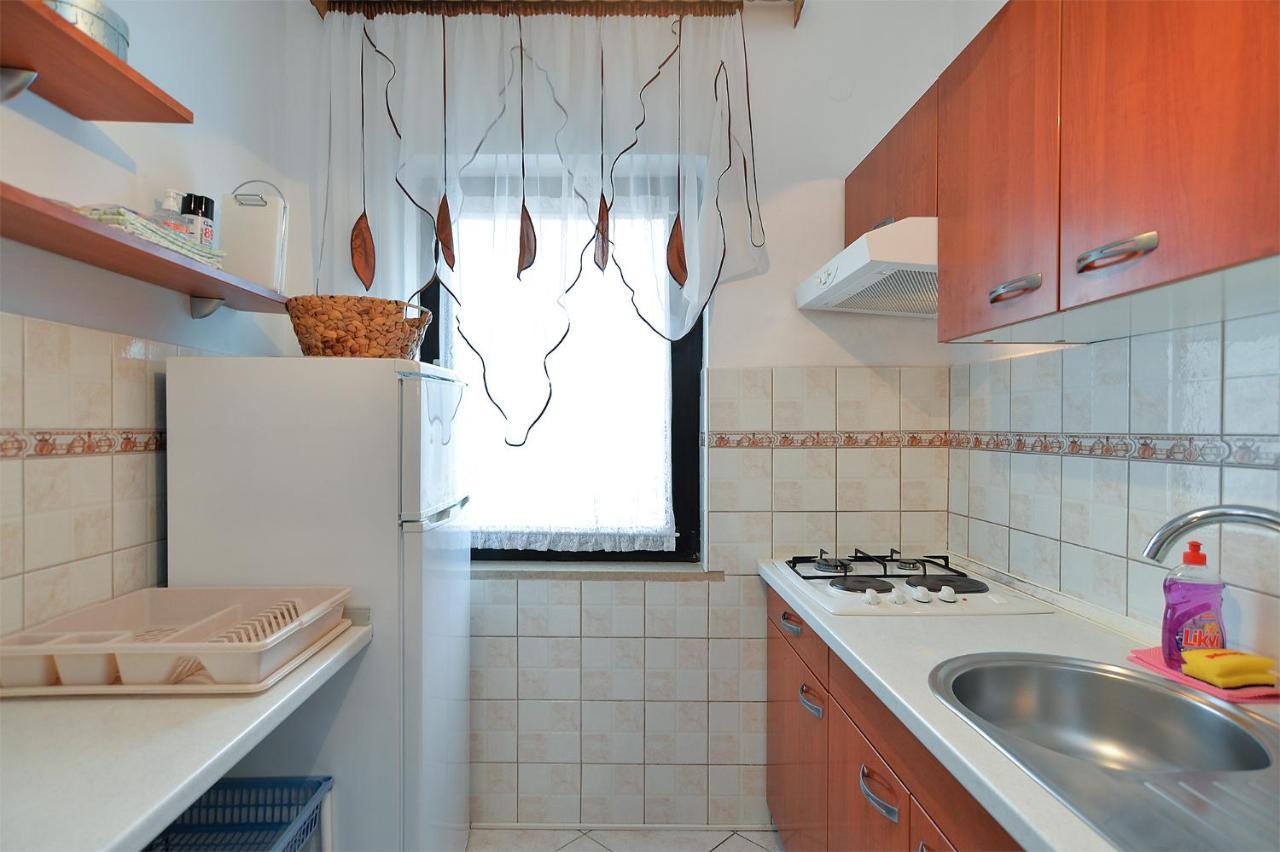 פומר Apartments Jadranka 1279 מראה חיצוני תמונה