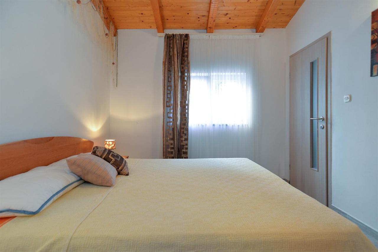 פומר Apartments Jadranka 1279 מראה חיצוני תמונה